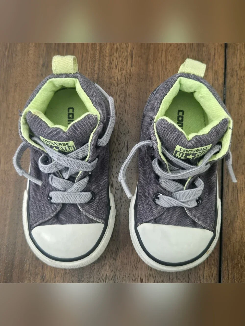 Converse Kids' SIZE 5 Chuck Taylor All Star High-Top Sneakers - Grey with Lime